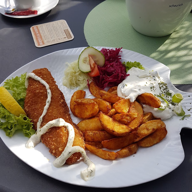 Backfisch Mit Selbstgemachter Remoulade Und Bratkartoffeln