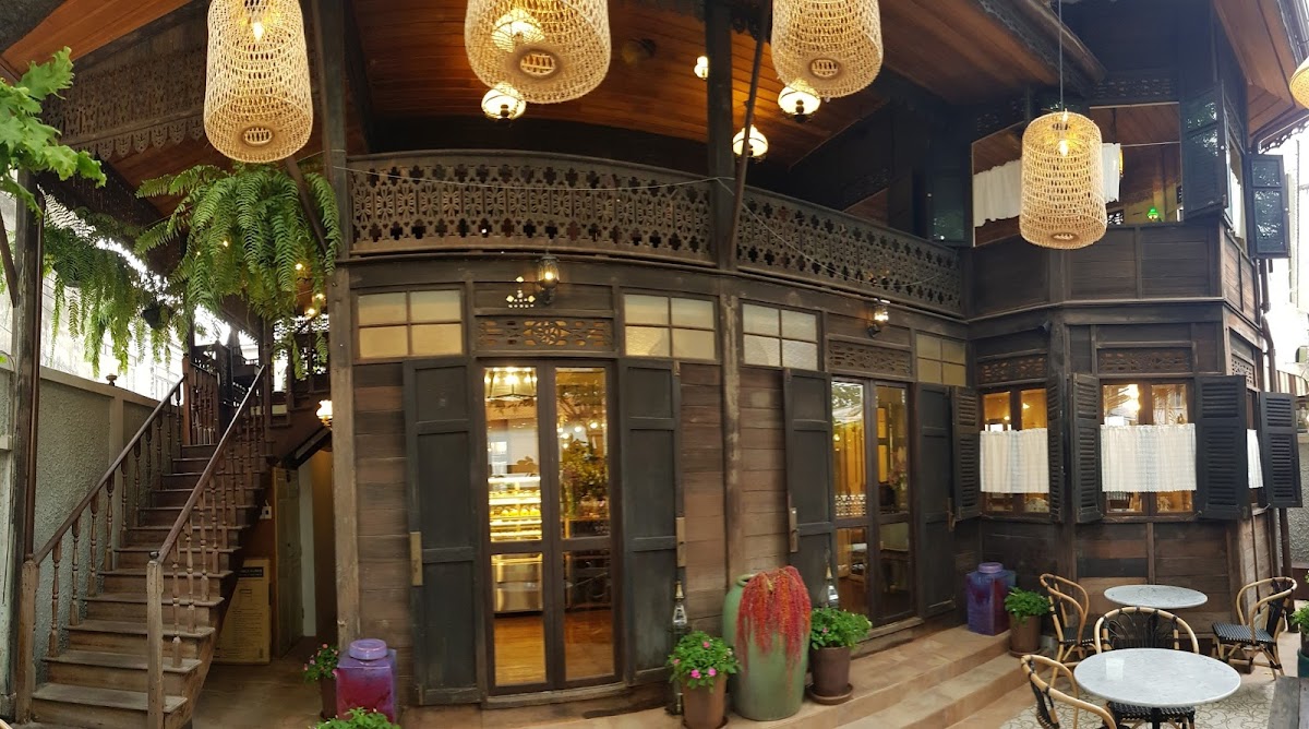 The Gingerbread House - Phra Nakhon