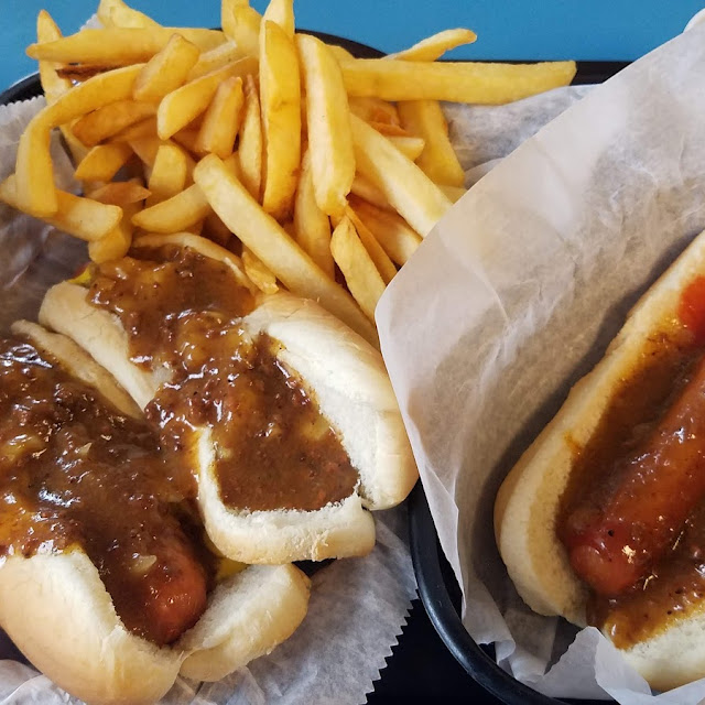 Two Chili Dog w Fries Special