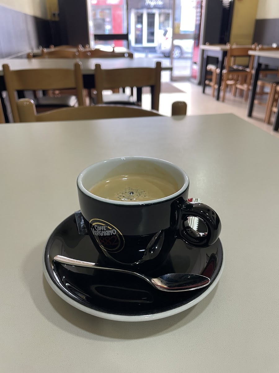 Big Shot Café - Photo 2