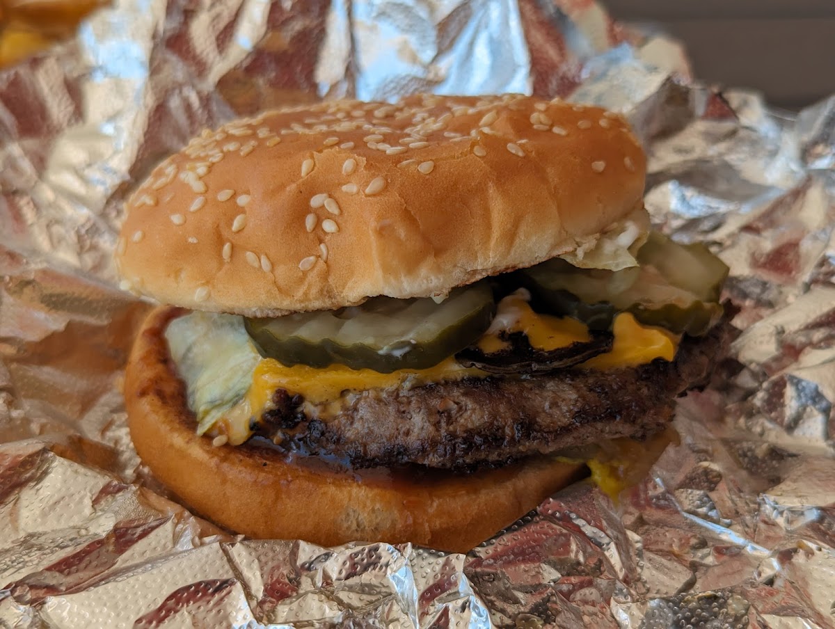 The Burger Barn - 28 N Bear Lake Blvd - Photo 8