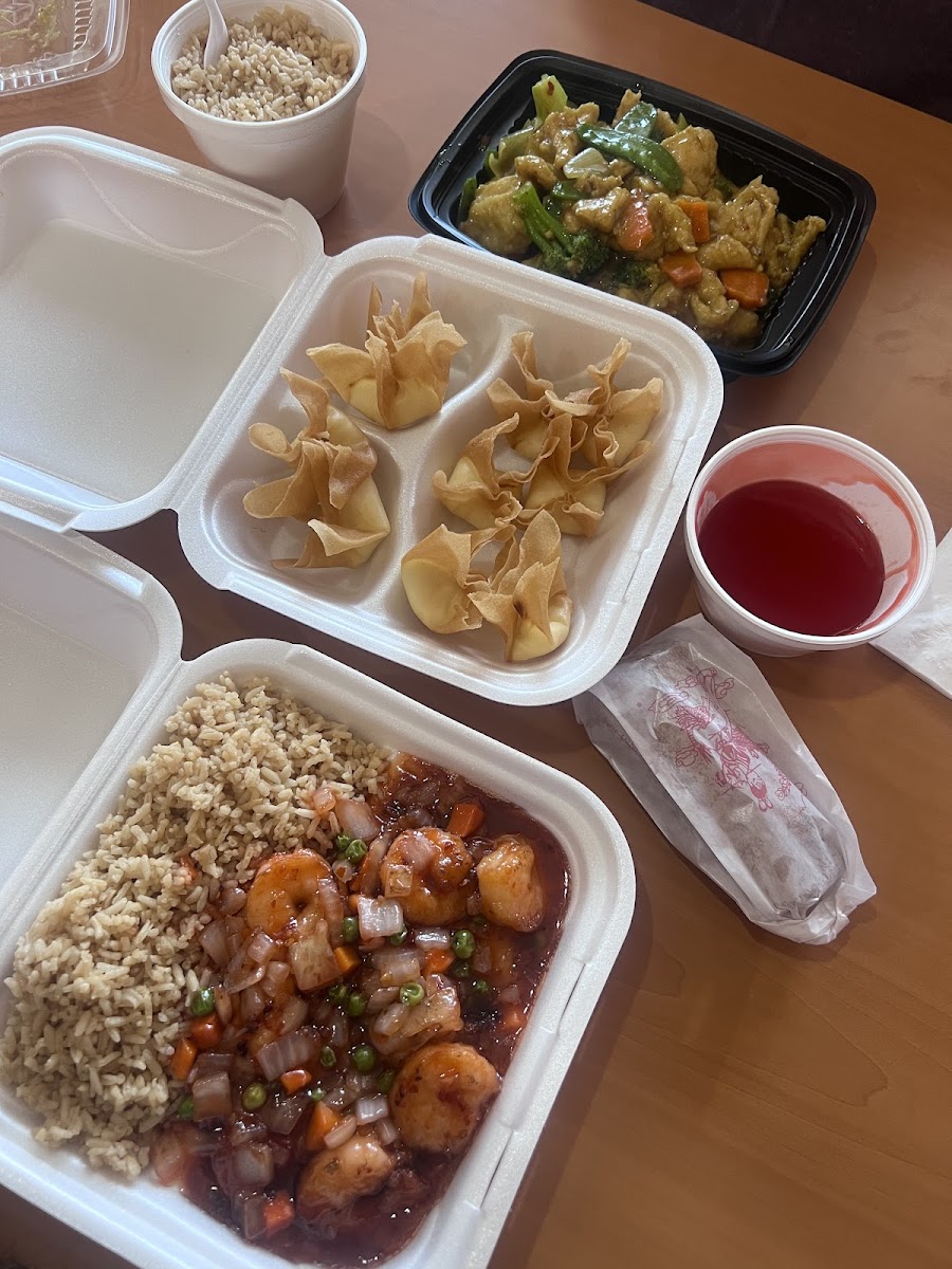NEW CHINA RESTAURANT - 723 E Front St - Photo 1