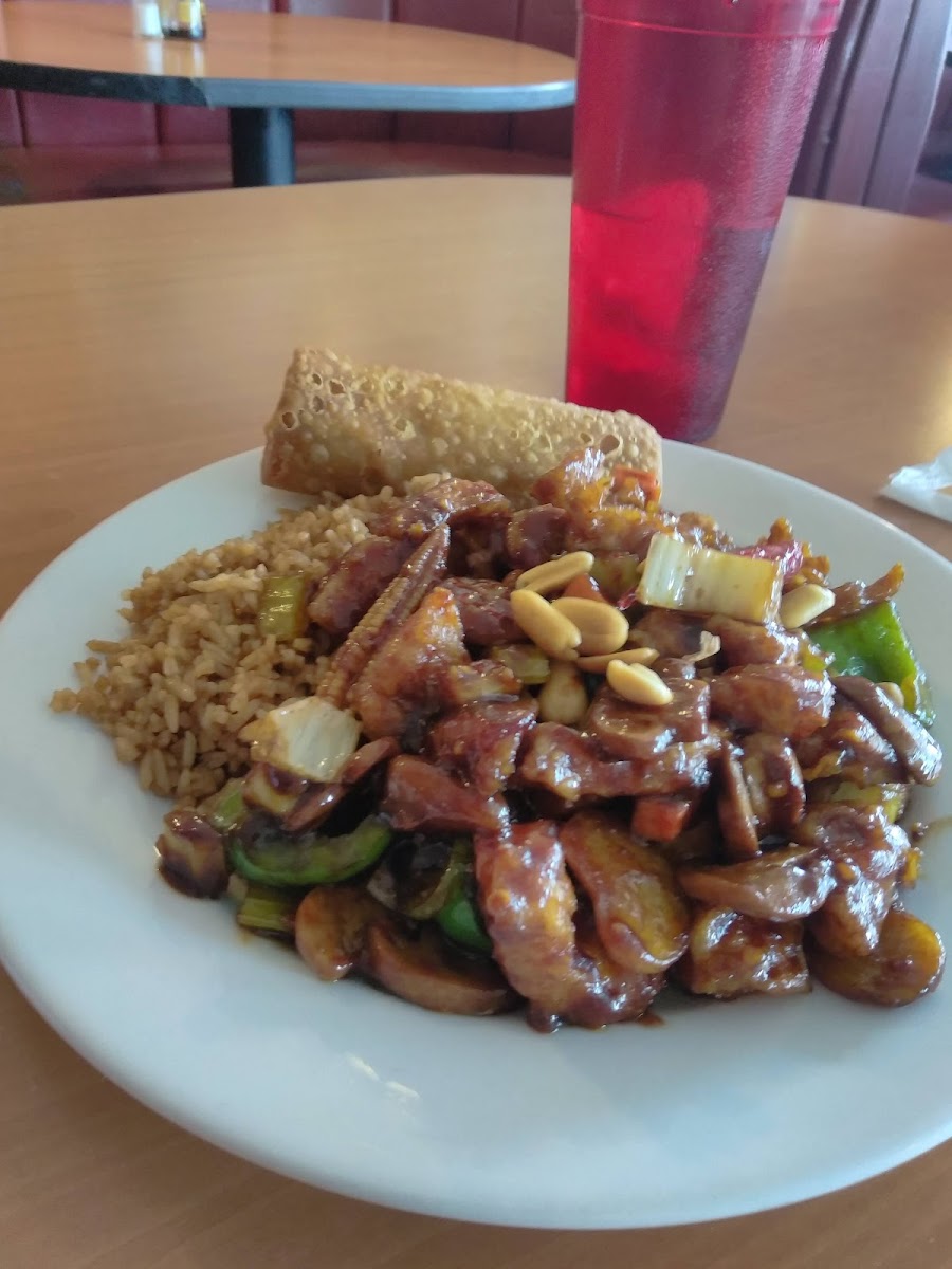 NEW CHINA RESTAURANT - 723 E Front St - Photo 6