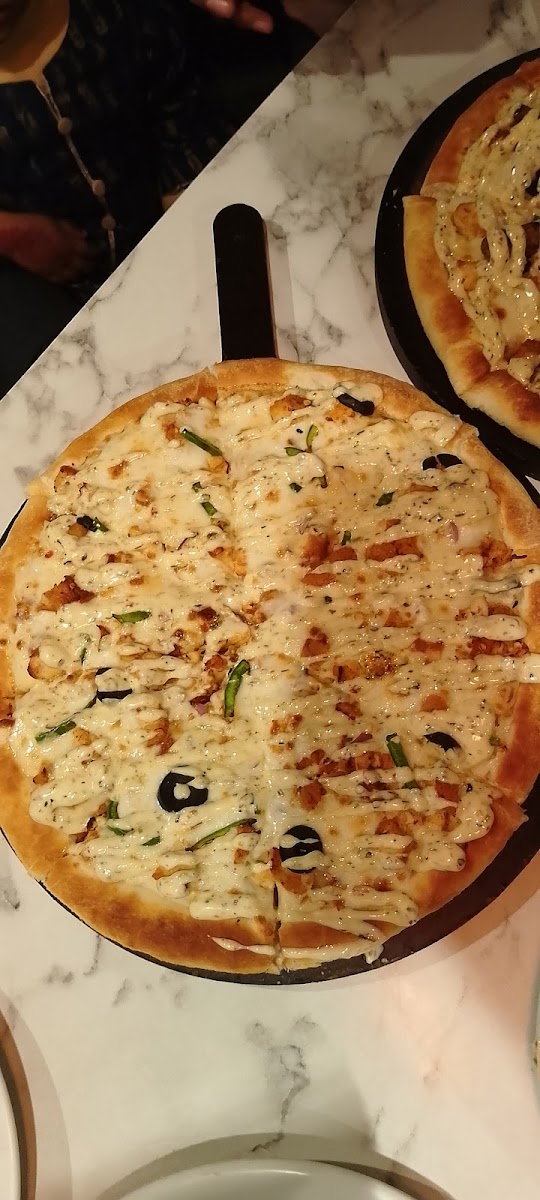 Mr. Pizza - Liaquat Road - Photo 3
