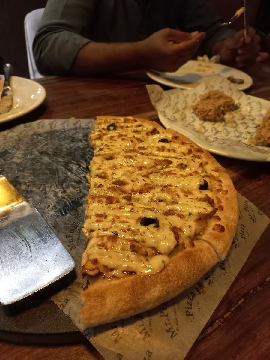 Mr. Pizza - Liaquat Road - Photo 7