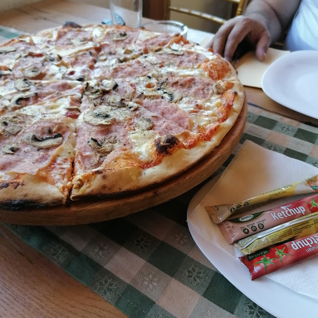 Pizza Capricoza