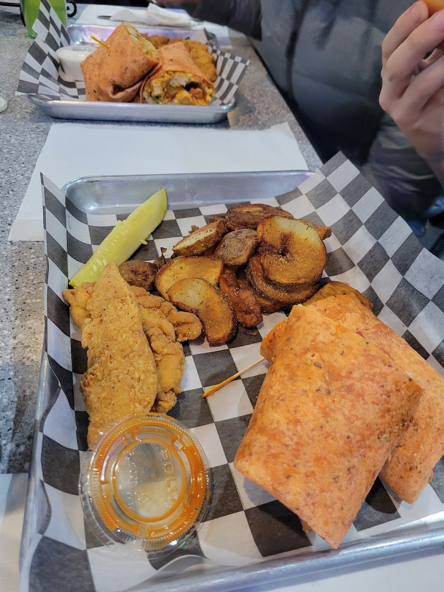 TrailHead Grill and Lanes - Photo 1