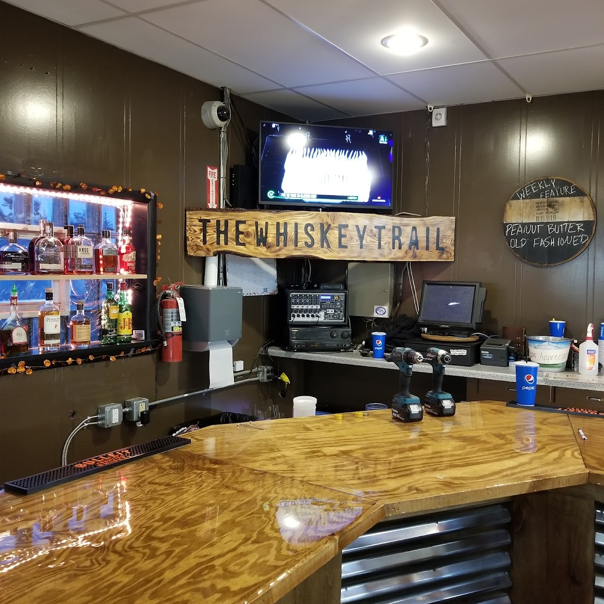 TrailHead Grill and Lanes - Photo 3