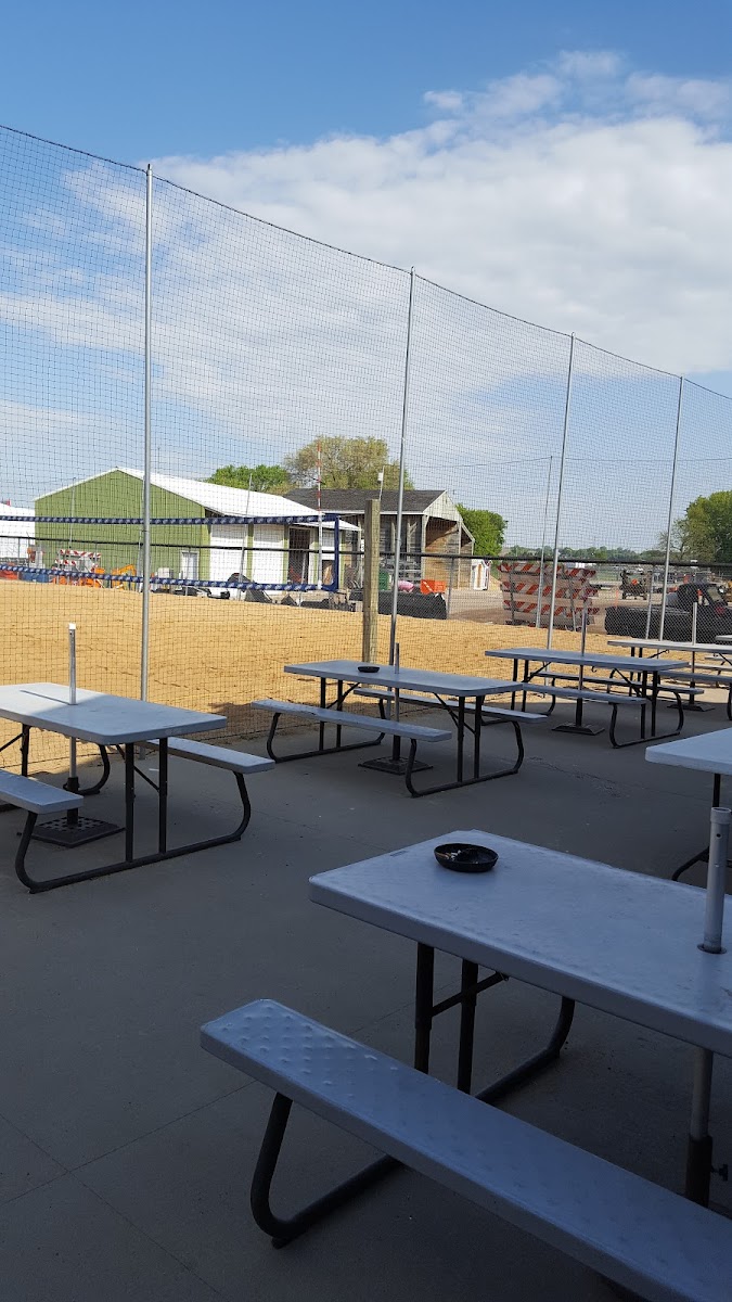 TrailHead Grill and Lanes - Photo 5