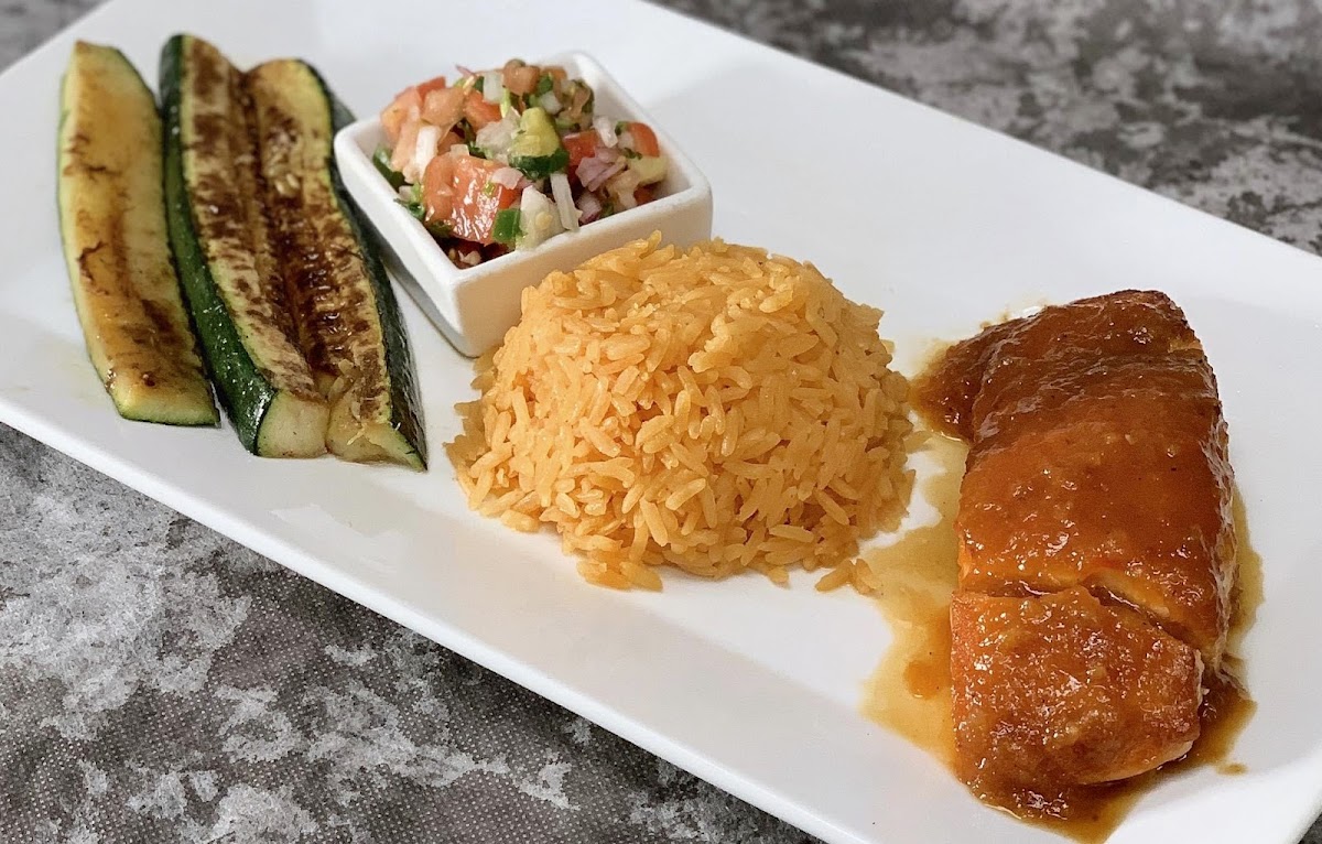 Los Amigos Bar and Grill - Photo 7