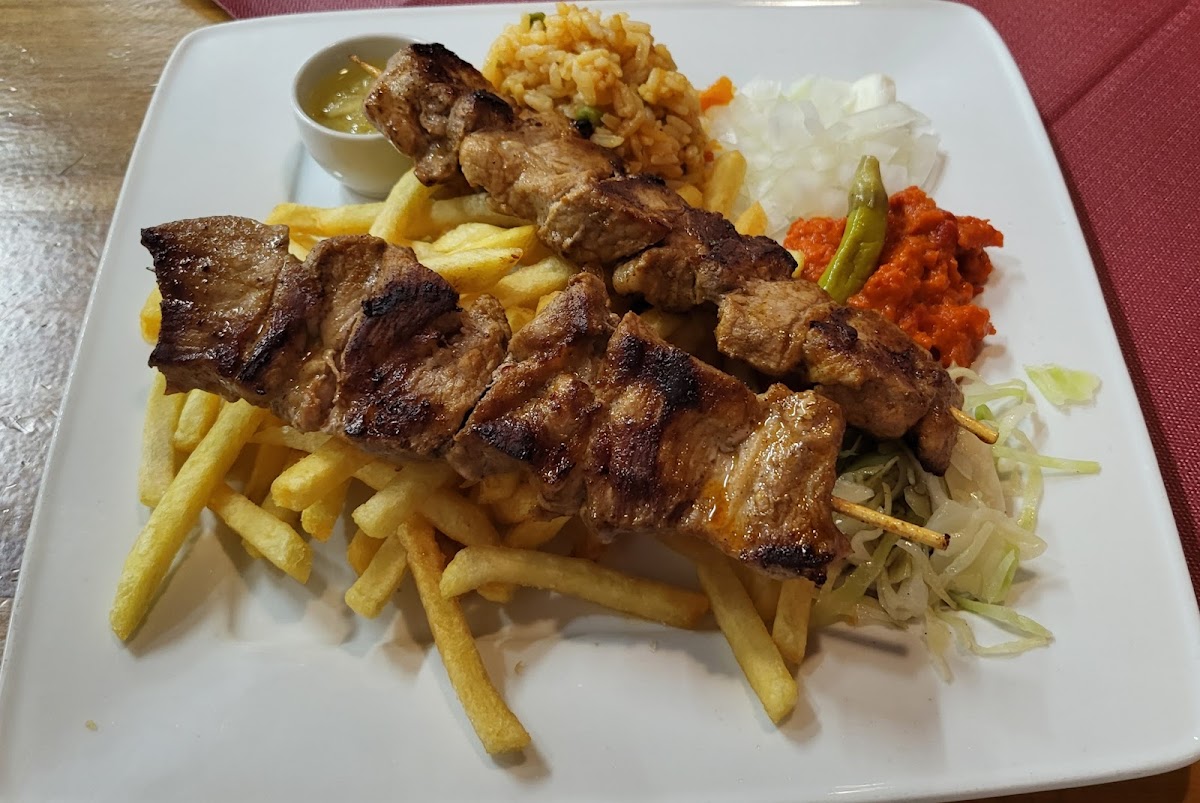 restaurant croatica - Kemptener Str. 31 - Photo 1