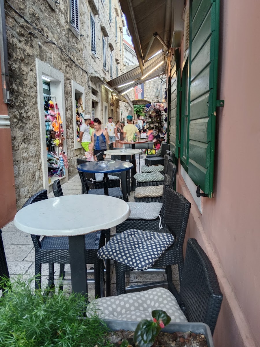 Bastion - Omis