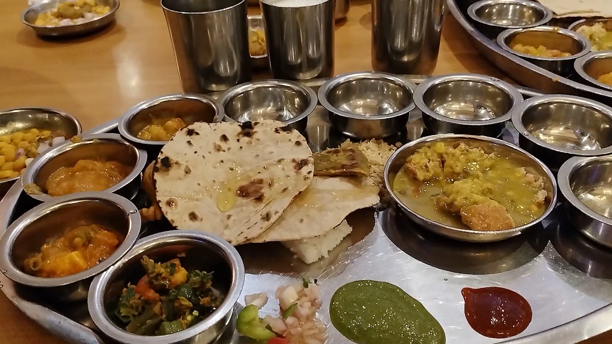 Rajdhani - Kurla - Photo 1