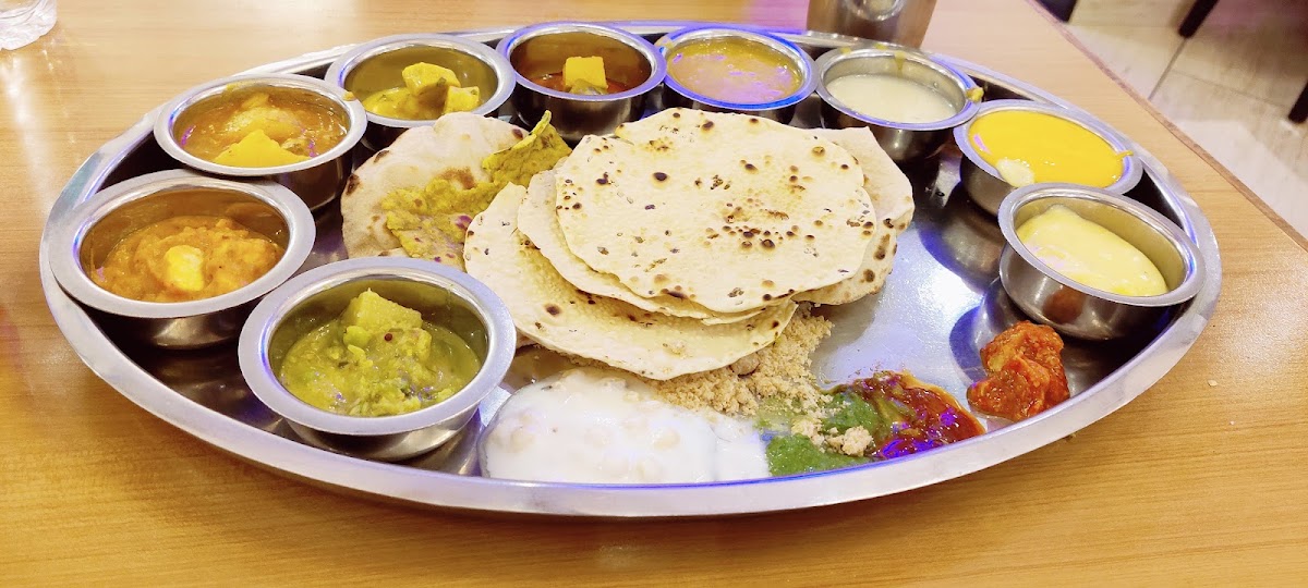 Rajdhani - Kurla - Photo 4