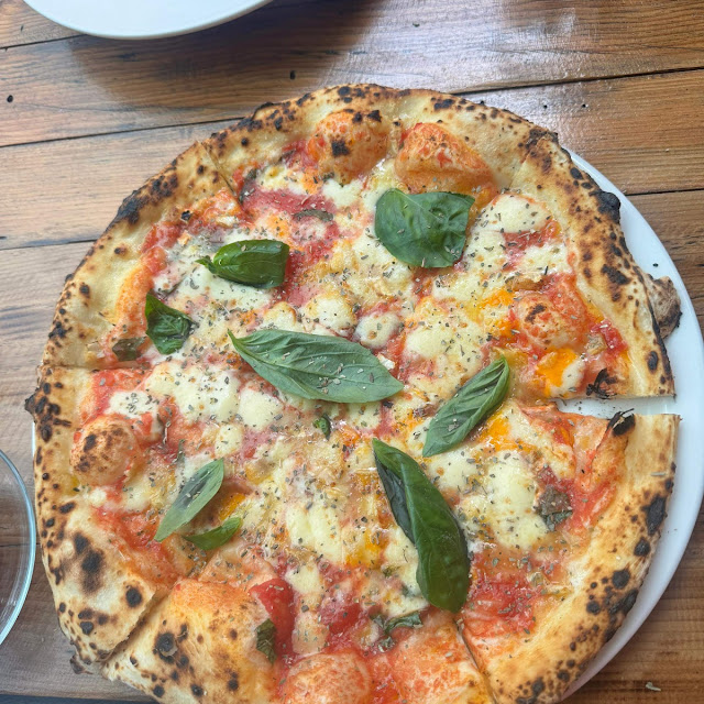 Cheeses Pizza