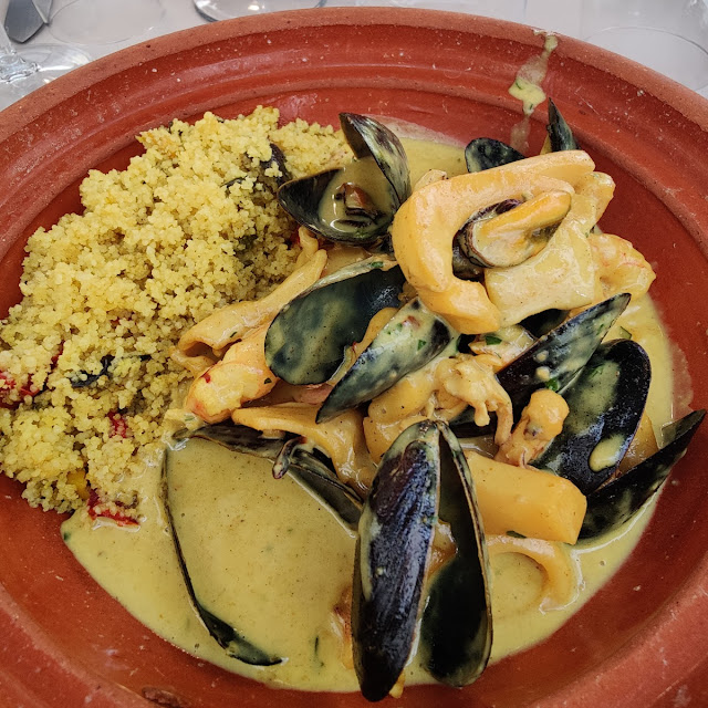 Curry Di Seppie Totani Cozze E Gamberi Con Cous Cous Di Verdure