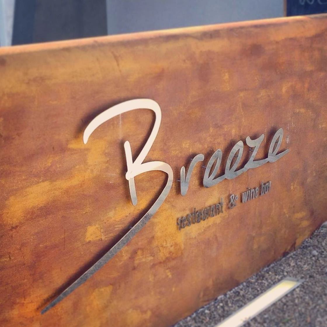 Breeze Restaurant - 7357 - Photo 2
