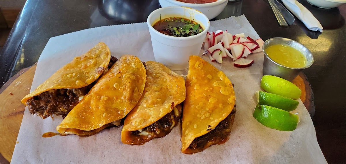 Papi’s Cocina & Cantina - Photo 7
