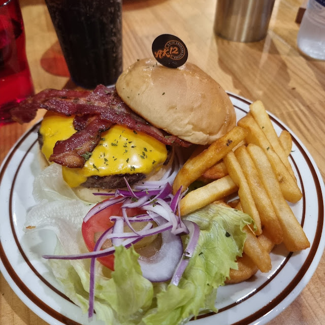 花生醬培根牛肉漢堡