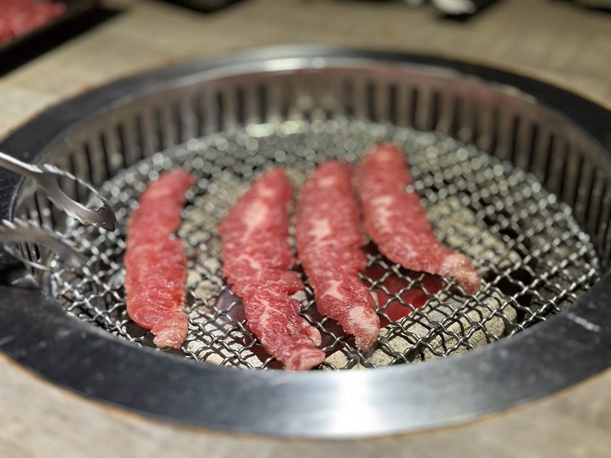 MOE燃 炭火燒肉(本店) - Taipei City - Photo 4