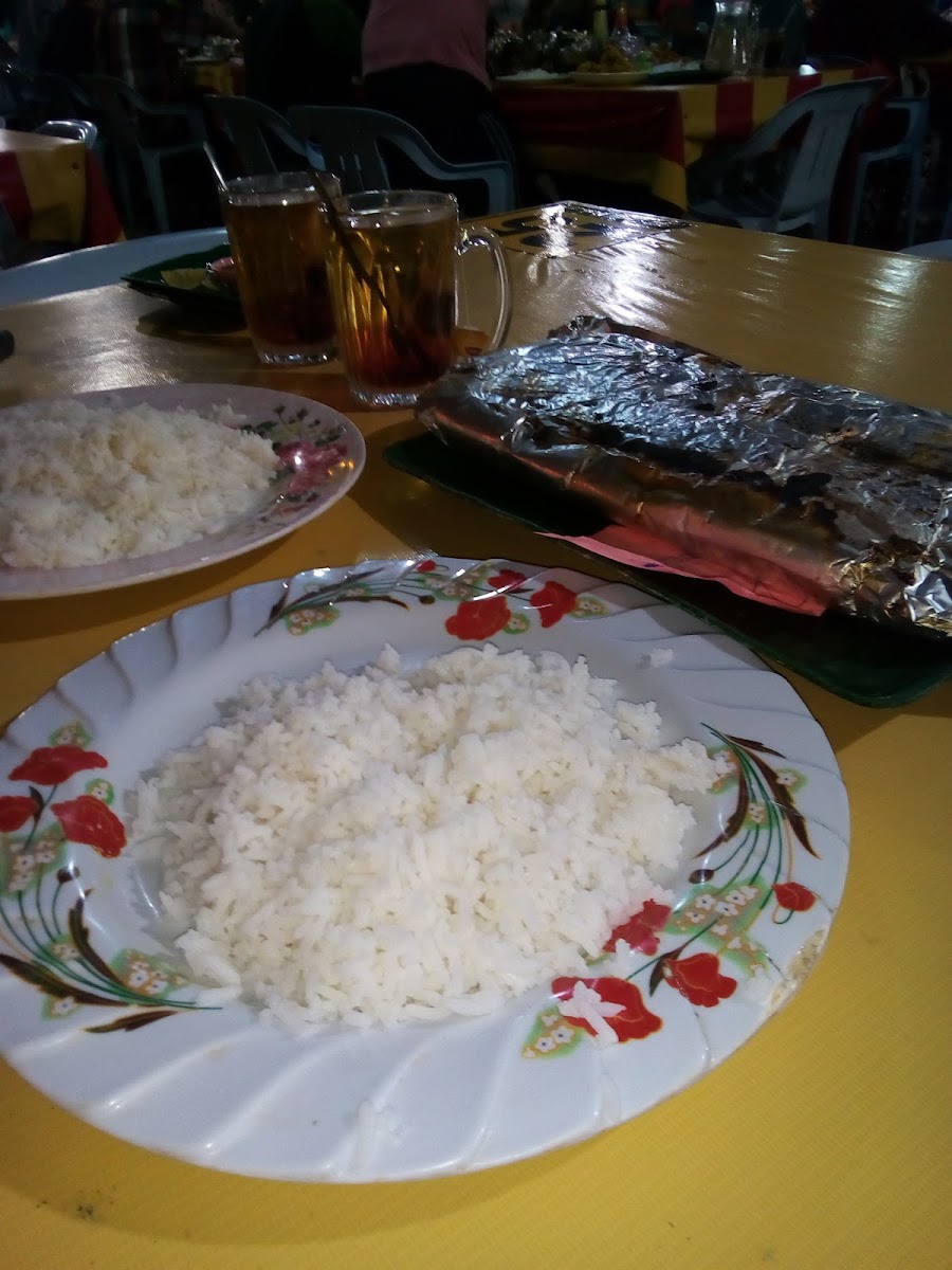 Zul Ikan Bakar - Terengganu - Photo 8