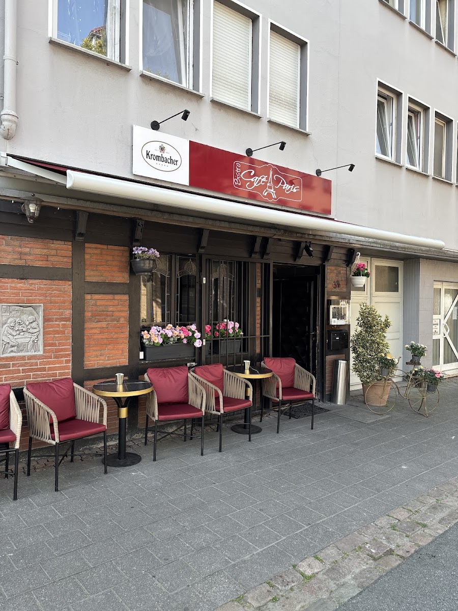 Café Paris - Spielplatzstraße 34