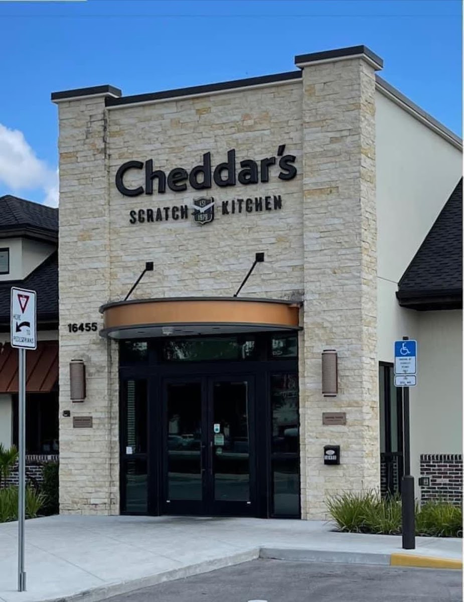 Cheddar's Scratch Kitchen - Miami