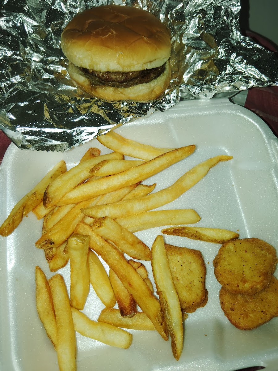 Cook Out - 21 Golden Leaf Dr - Photo 1