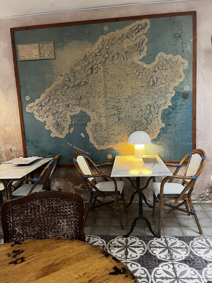 Bistro Calle Cruz - Photo 8