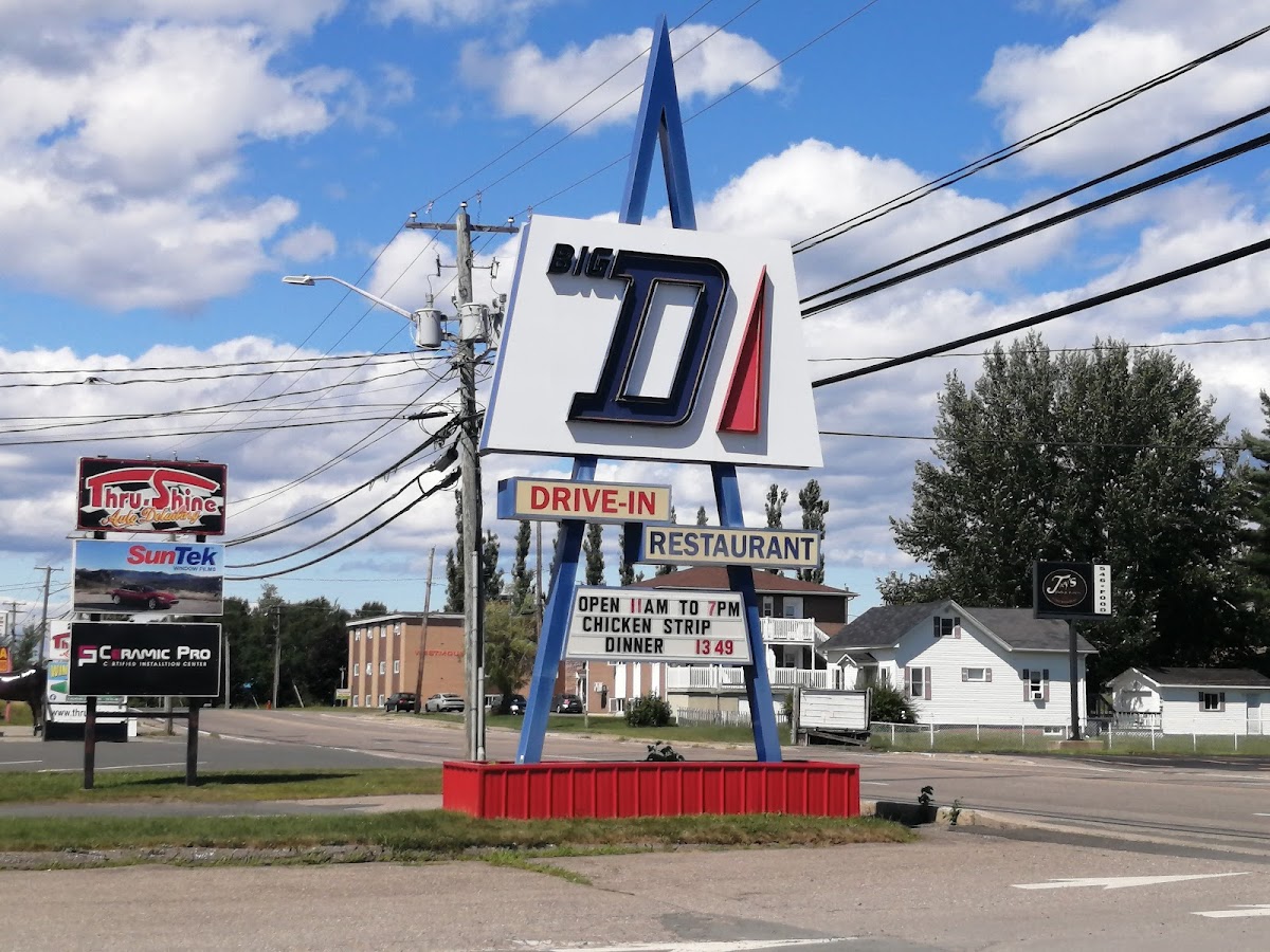 Big D Drivein - Photo 1
