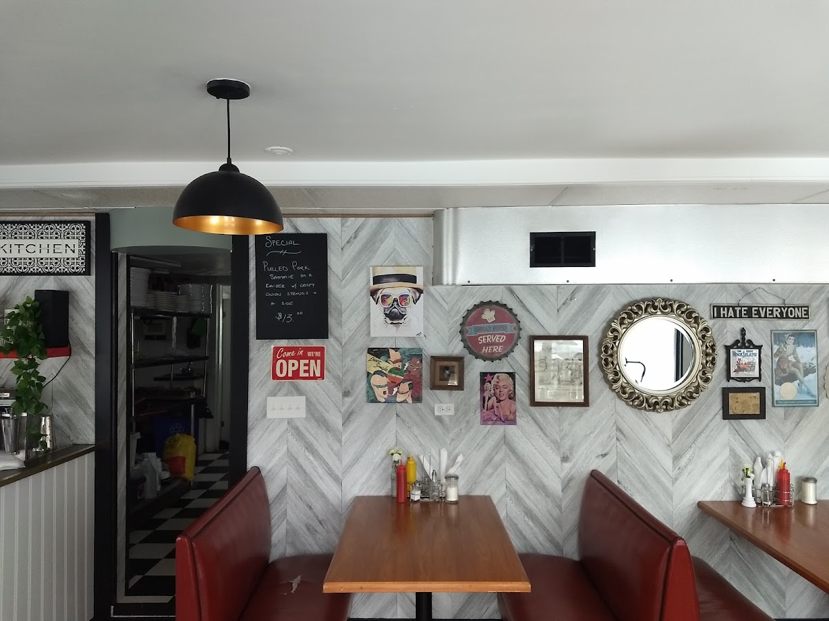 The Pantry. Market Cafe - Photo 6
