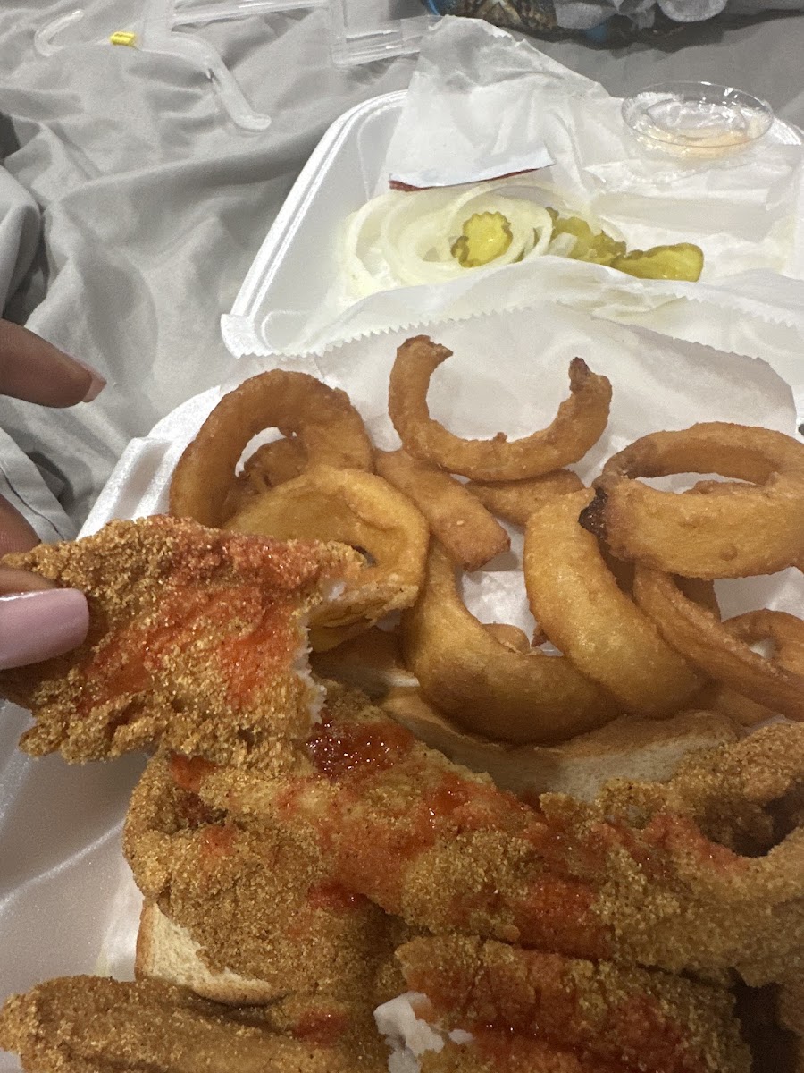 Partner's Fish & Grill - Photo 1
