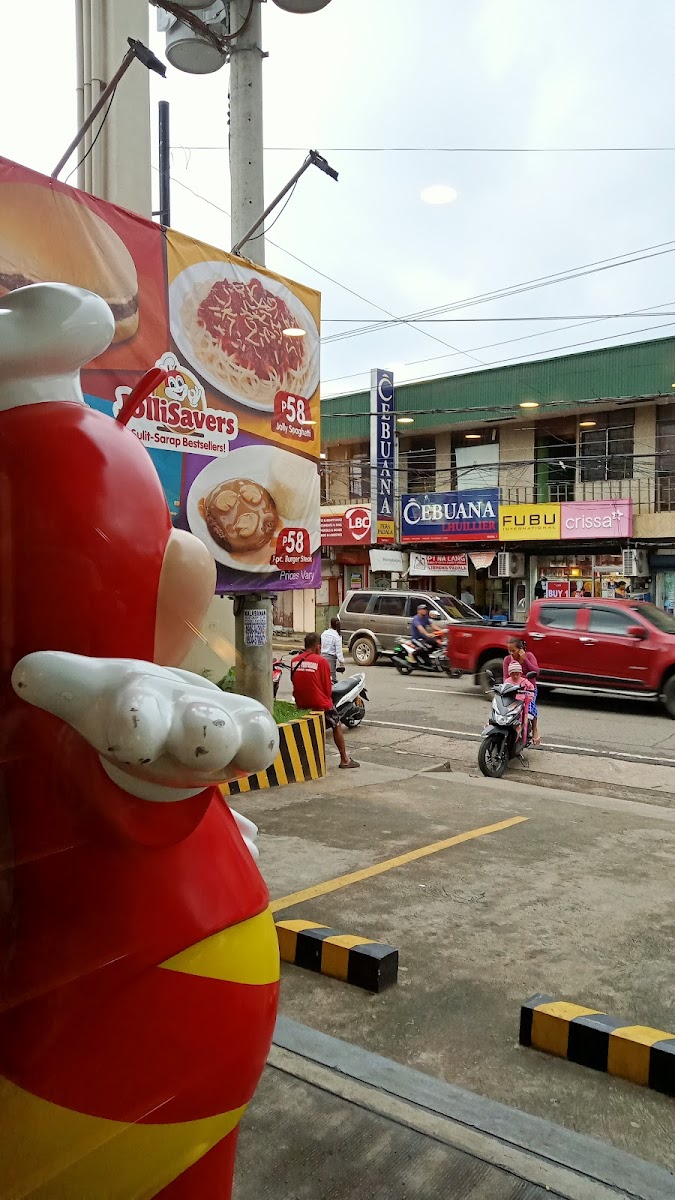 Jollibee - Naval - Photo 3