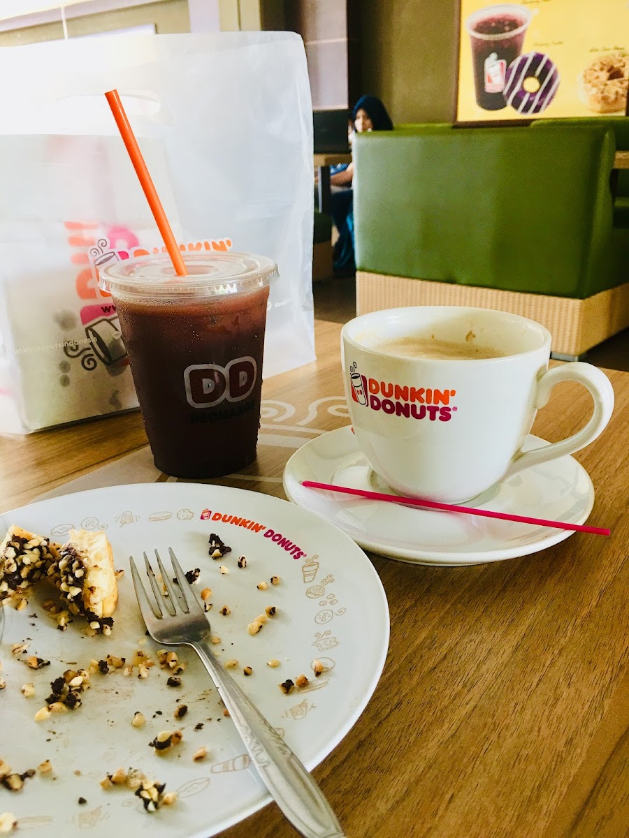 Dunkin Donuts - Kec. Cimahi Utara - Photo 6