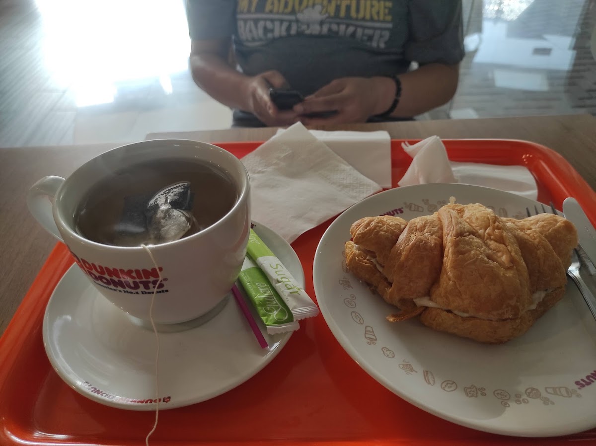 Dunkin Donuts - Kec. Cimahi Utara - Photo 8