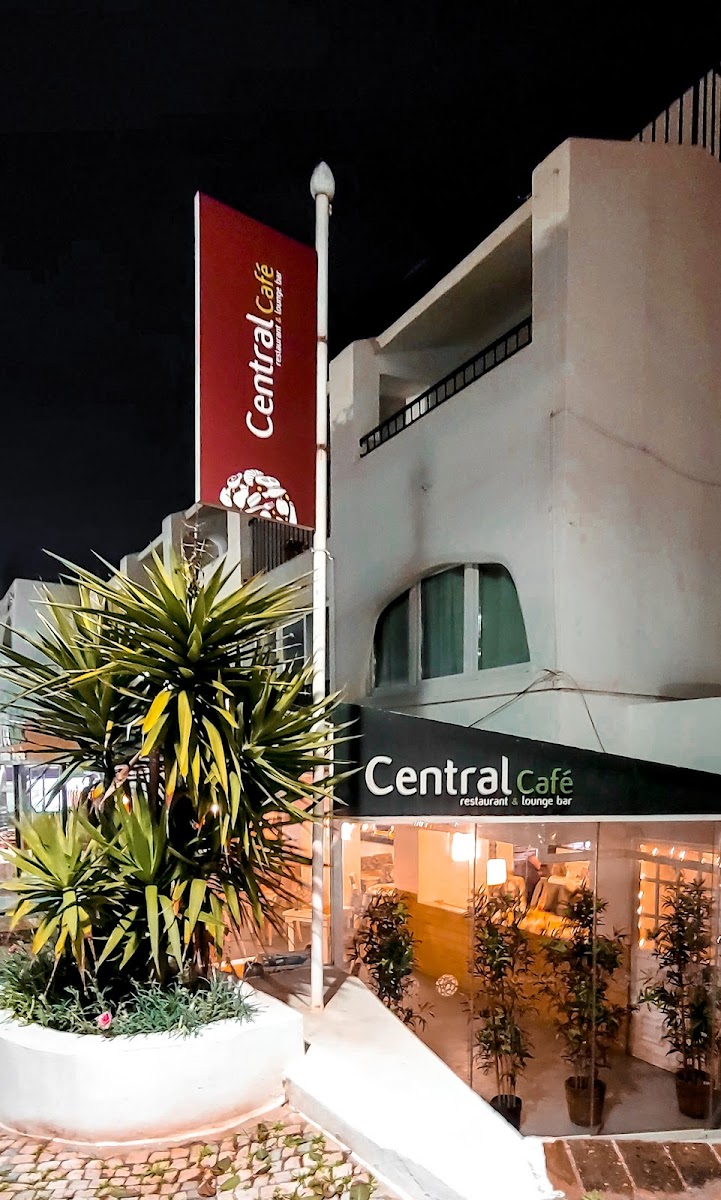 Central Cafe - 8400-505 Carvoeiro