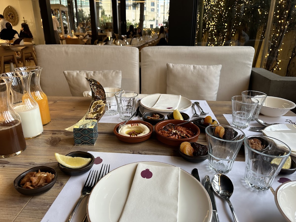 Daimeh Eatery - Photo 2