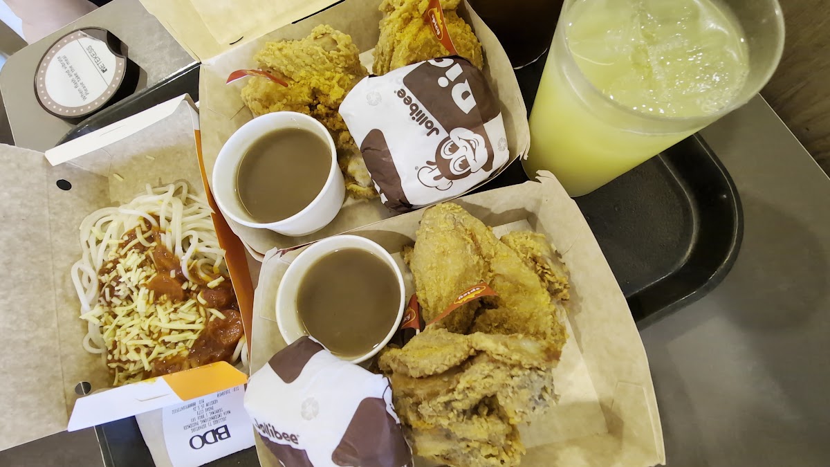 Jollibee - Paranaque City - Photo 1