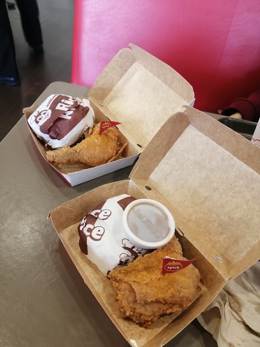 Jollibee - Paranaque City - Photo 6