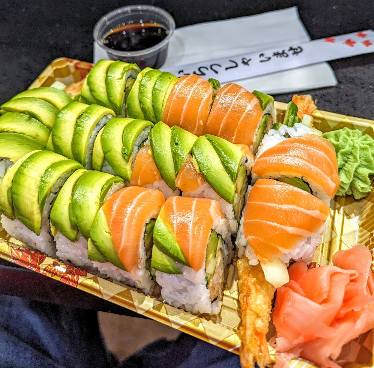 LUCKY SUSHI - ON K9V 4Z1 - Photo 5