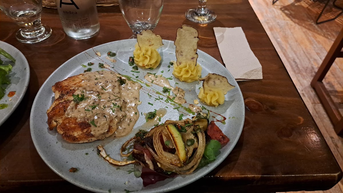 Sagrado restaurante - Photo 6