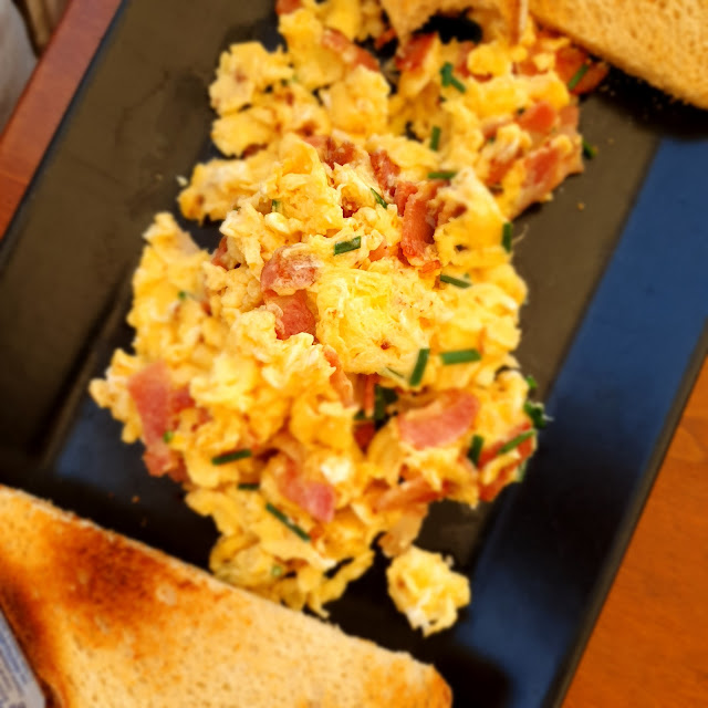 Scrambled Eggs with Bacon and Spring Onion