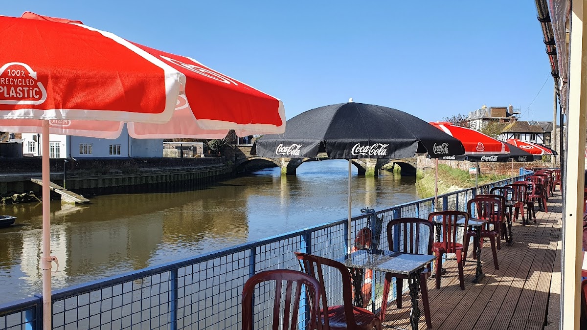 Waterside Cafe