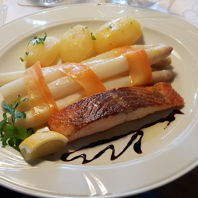 Spargel Mit Lachsfilet