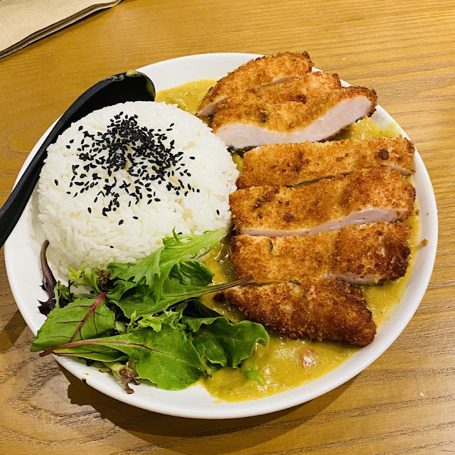 Chicken Schnitzel and Curry Sauce with Rice