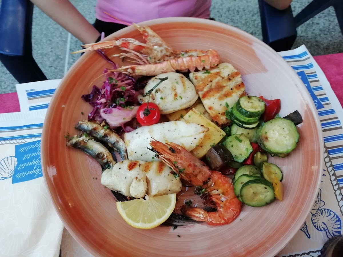 Onda Blu Beach Restaurant - Photo 6