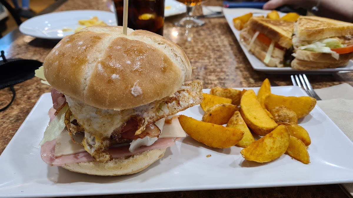 Cerveceria Los Juncales - Photo 7