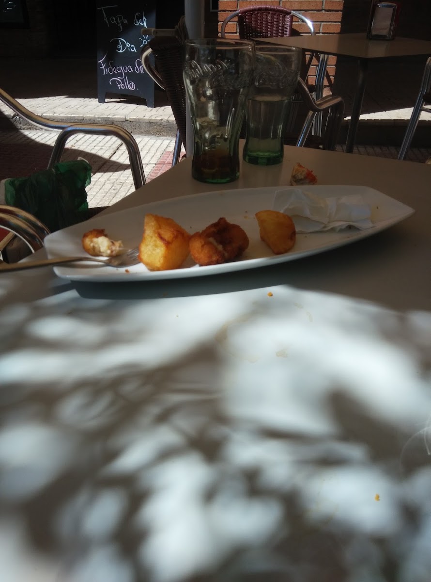 Cerveceria Los Juncales - Photo 8