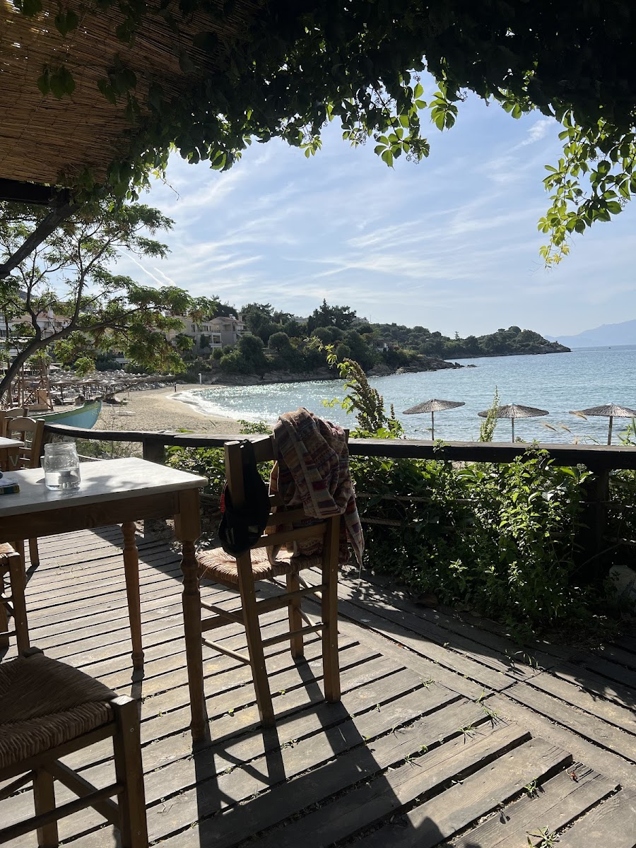 Nauagos Beach Bar