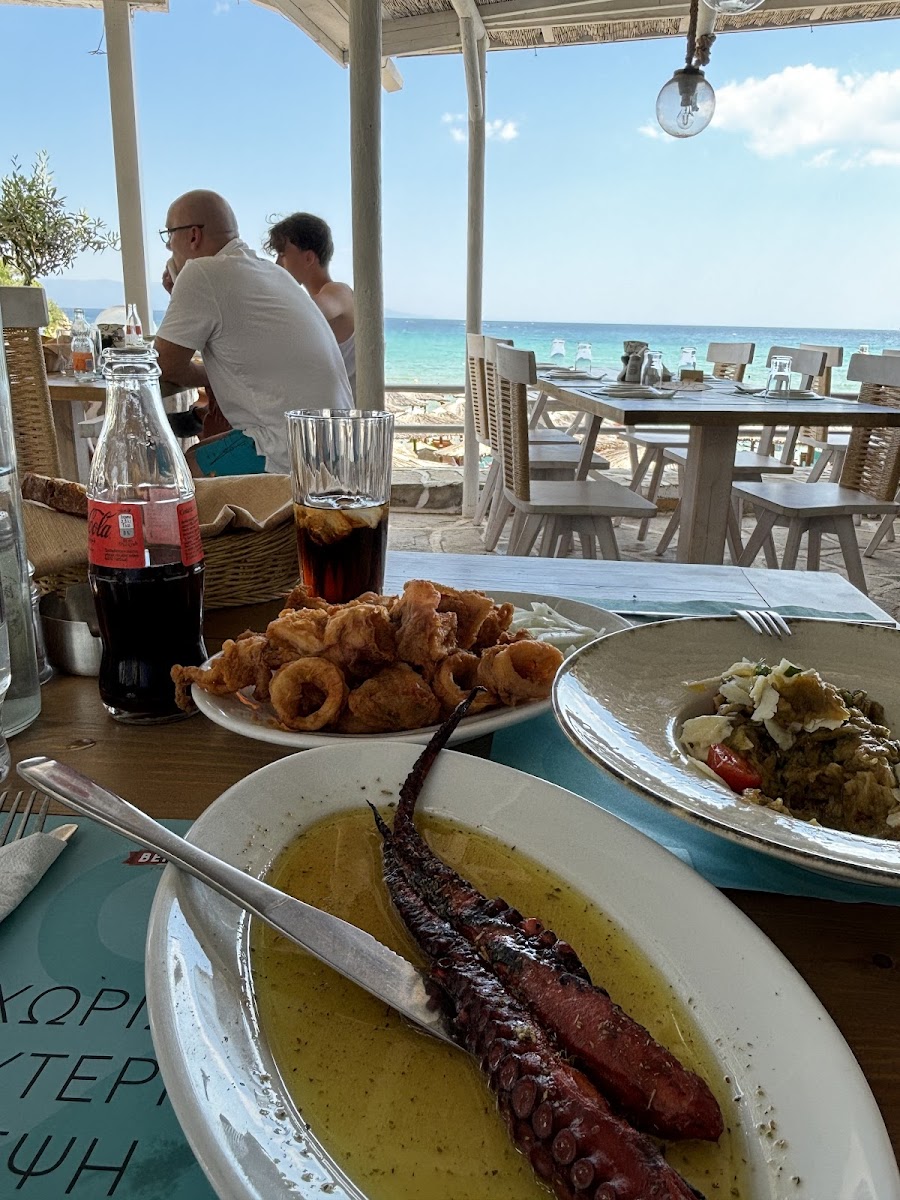 Nauagos Beach Bar - Photo 5